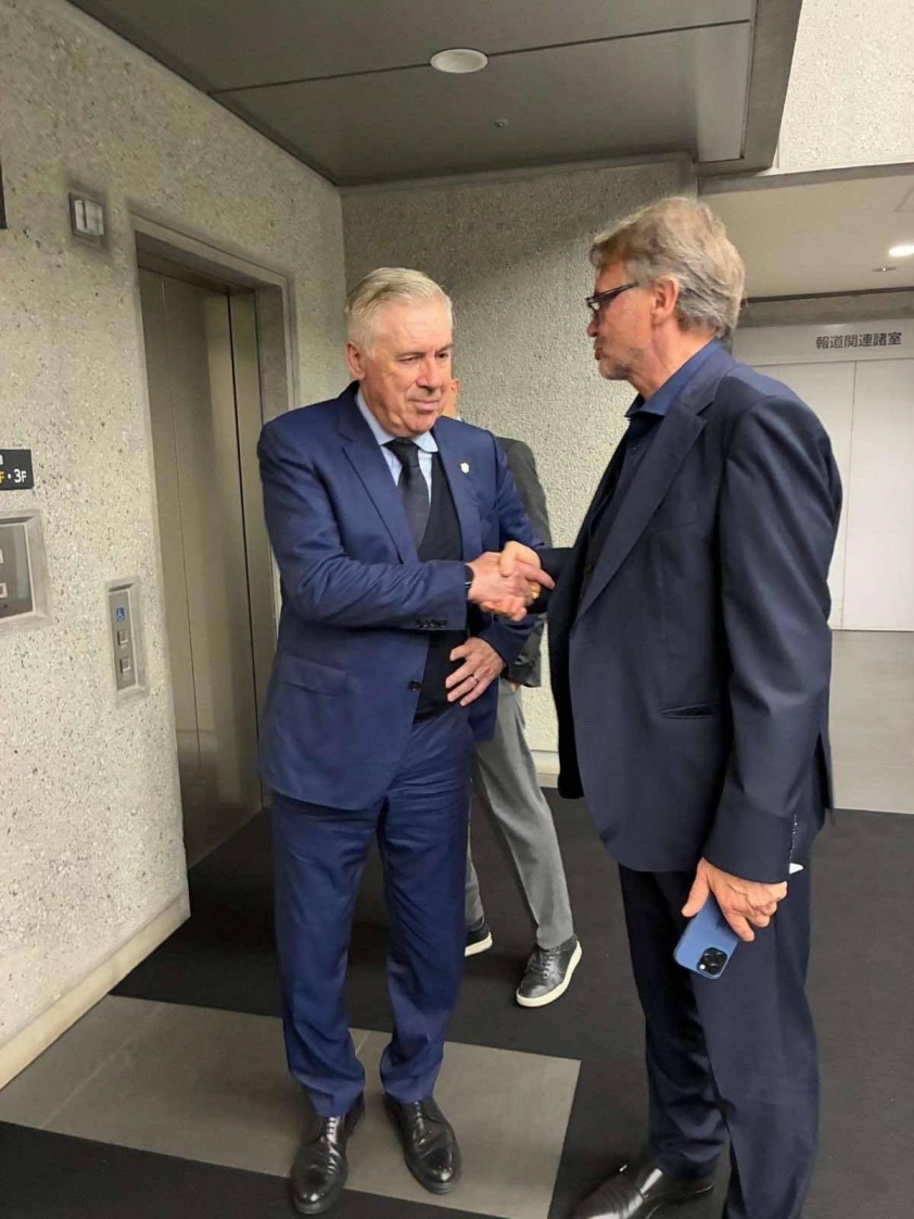 HLV Troussier hết lời ca ngợi Carlo Ancelotti 723088