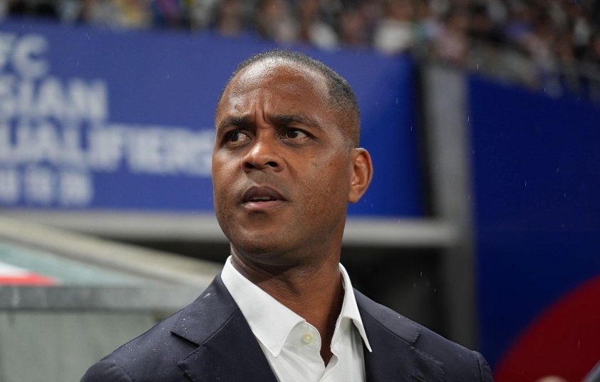 Truyền thông Hà Lan đồng loạt phản ứng khi Kluivert bị sa thải 723241