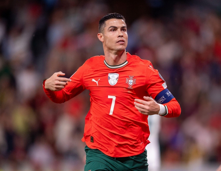 Ronaldo là chân sút vĩ đại nhất thế giới 723274