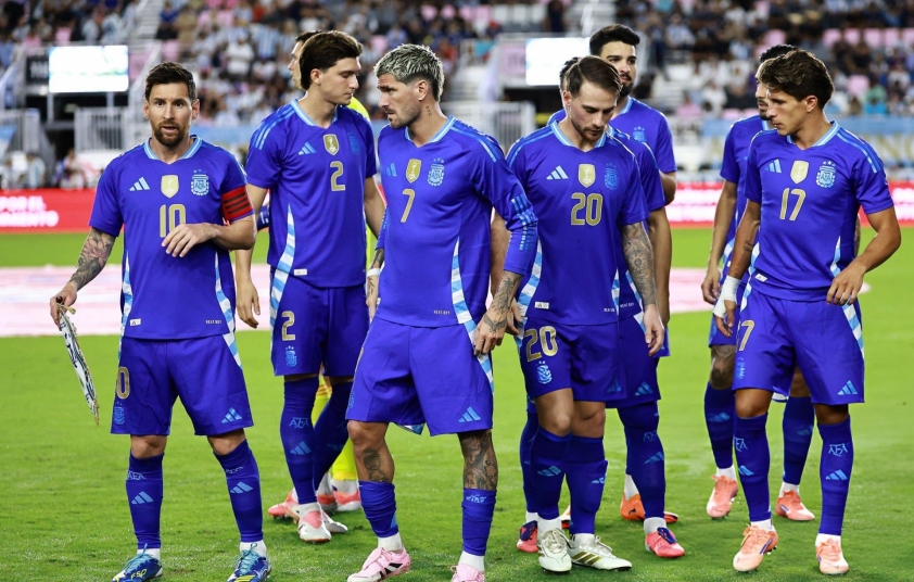 Messi cùng Argentina bay cao trên BXH FIFA 723019