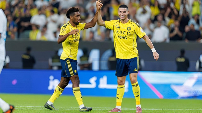 Ronaldo lập siêu phẩm, Al Nassr hạ Al Fateh ở trận cầu 6 bàn 724635