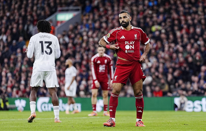 CĐV Liverpool chỉ trích ngôi sao hay nhất đội sau trận thua MU 725032
