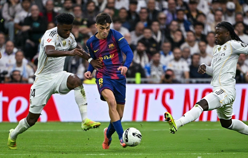 Hansi Flick khen ngợi Yamal dù Barca thua Real đáng tiếc 5 Trợ lý Hansi Flick ca ngợi Yamal dù Barca thua đau Real 729237