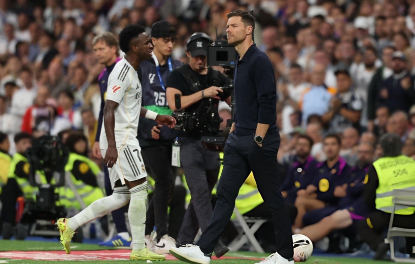 "Vinicius trải qua kết cục đắng tiếc tại Real vì mâu thuẫn với Alonso" 3 Vùng vằng với Alonso, Vinicius nhận cái kết đắng tại Real 729922