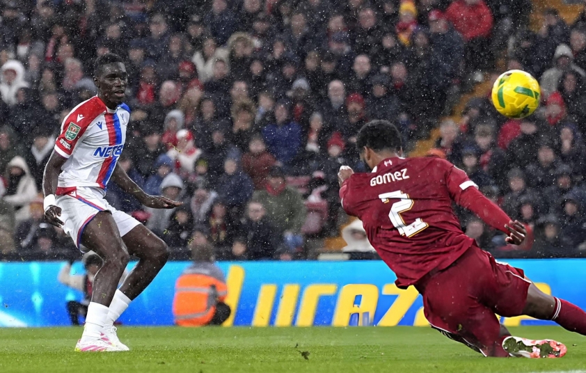 Thua trắng 0-3, Liverpool bị loại khỏi Carabao Cup 730982