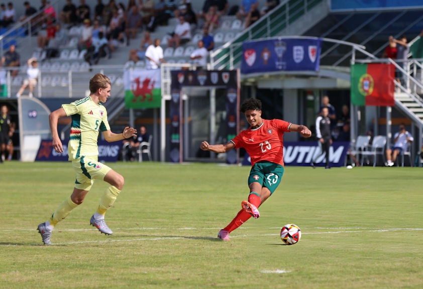 Con trai Ronaldo nổ súng, Bồ Đào Nha thắng đậm 3-0 732826