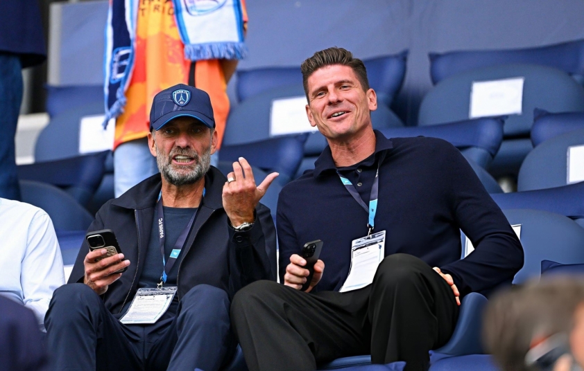 Jurgen Klopp 'cập bến' đội bóng tại Paris 733421