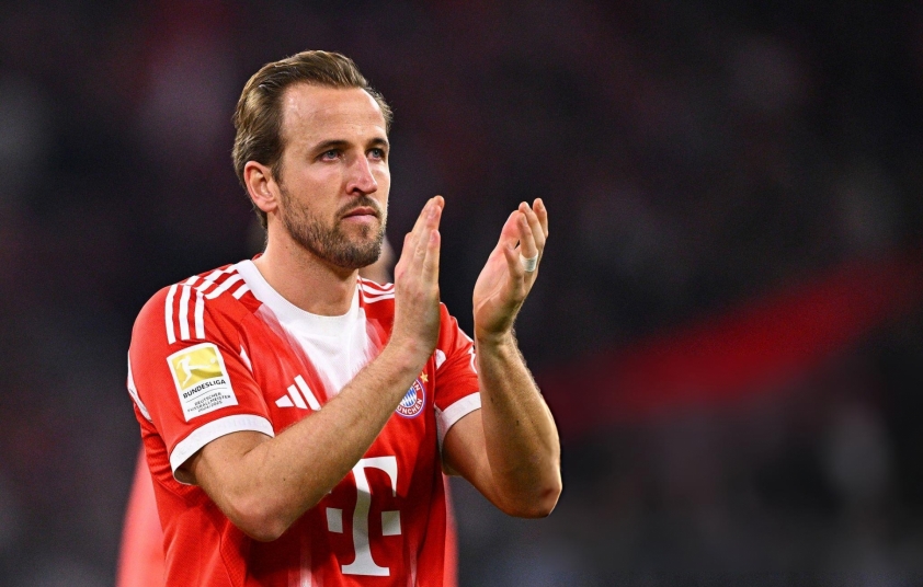 Chia tay Lewandowski, Barca chiêu mộ tiền đạo hay nhất nước Anh 733787