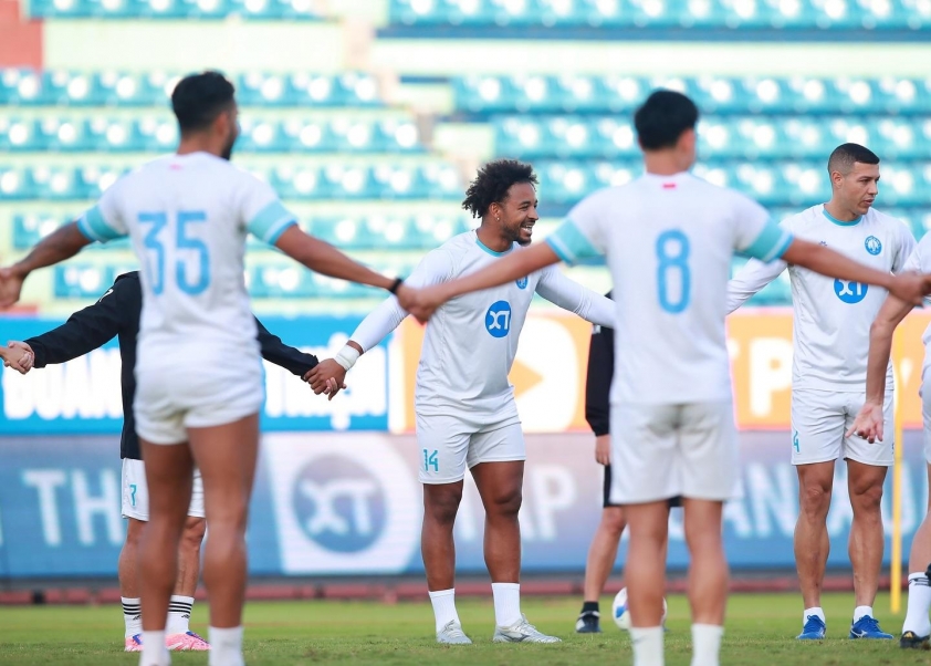 Văn Toàn "thả thính" Xuân Sơn: Tình bạn hay hơn cả tình yêu? 6 Văn Toàn 'thả thính' Xuân Son 734328