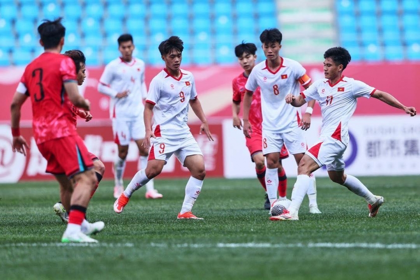 HLV đội Trung Quốc, Uzbekistan đặc biệt e dè U22 Việt Nam 739492