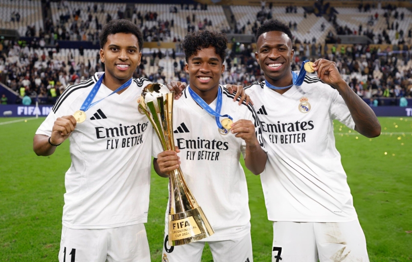 PSG quyết tâm chiêu mộ thần đồng Brazil, sau khi hụt 'tiểu Messi' 5 Hụt 'tiểu Messi', PSG quyết đánh bại Real chiêu mộ thần đồng Brazil 742694