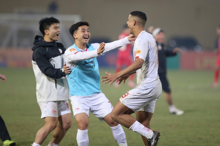 HLV Popov chỉ thẳng đội bóng mạnh nhất Việt Nam 746766