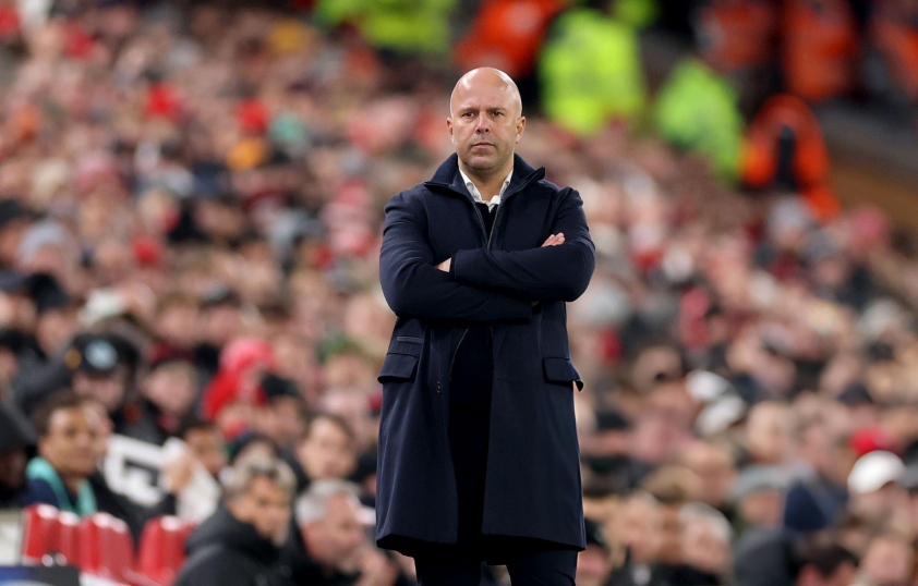 Arne Slot nhận thông báo 'khẩn' từ lãnh đạo Liverpool 749648