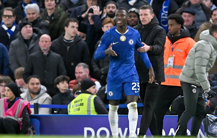 Arsenal bị xử phạt nặng sau trận hòa với Chelsea 4 Arsenal bị phạt nặng tại Ngoại hạng Anh 751151