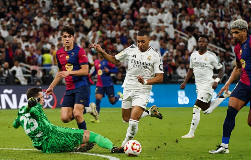 Real Madrid trong năm 2025: Kylian Mbappe, Xabi Alonso và trắng tay toàn tập 768580