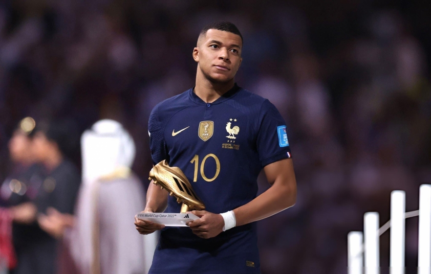 "Cảnh sát Pháp sa thải vì vụ Mbappe" 3 Cảnh sát Pháp mất việc vì Mbappe 770539