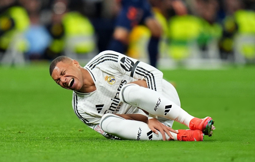 Real Madrid nhận tin 'sét đánh' từ Mbappe 770945