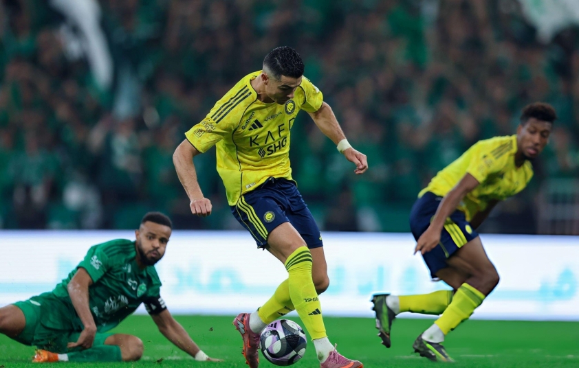 Ronaldo 'tàng hình', Al Nassr đứt chuỗi bất bại mùa này 772078