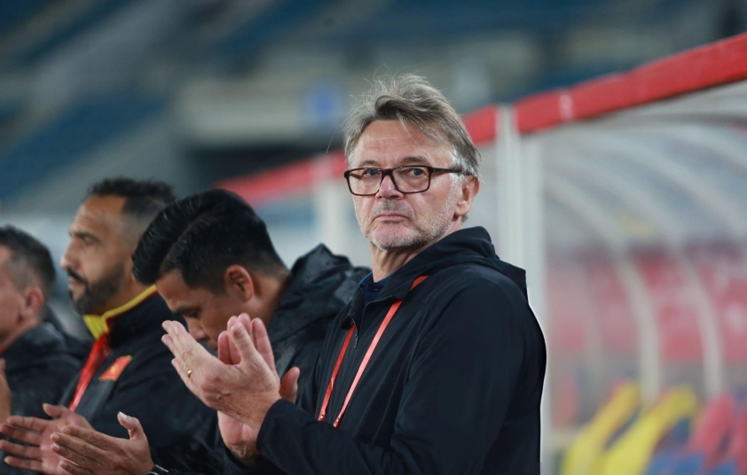 Chia tay ĐT Việt Nam, HLV Troussier muốn dẵn dắt đội châu Phi tại World Cup 781329