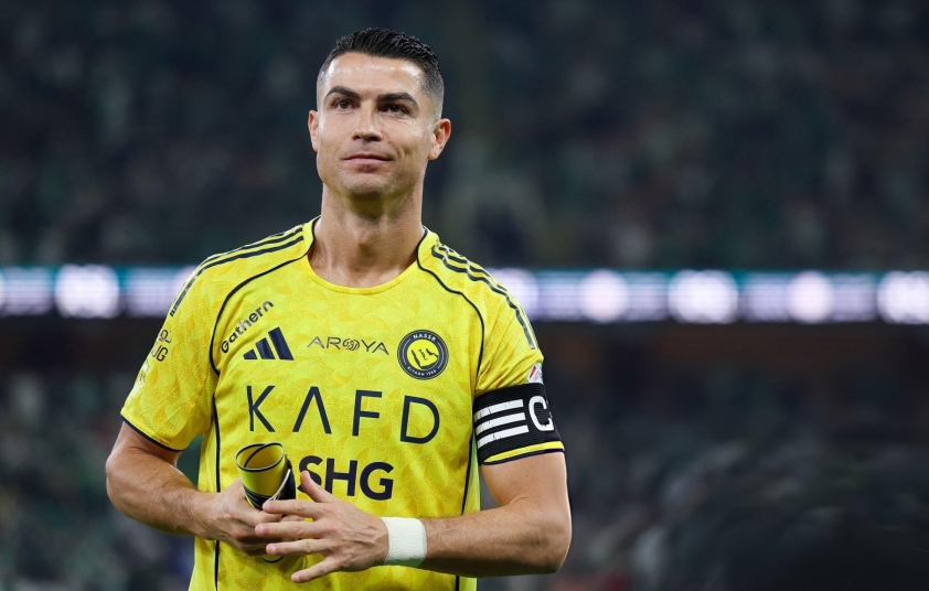 Ronaldo công bố thời gian rời Al Nassr 4 Ronald chốt thời điểm chia tay Al Nassr 783494
