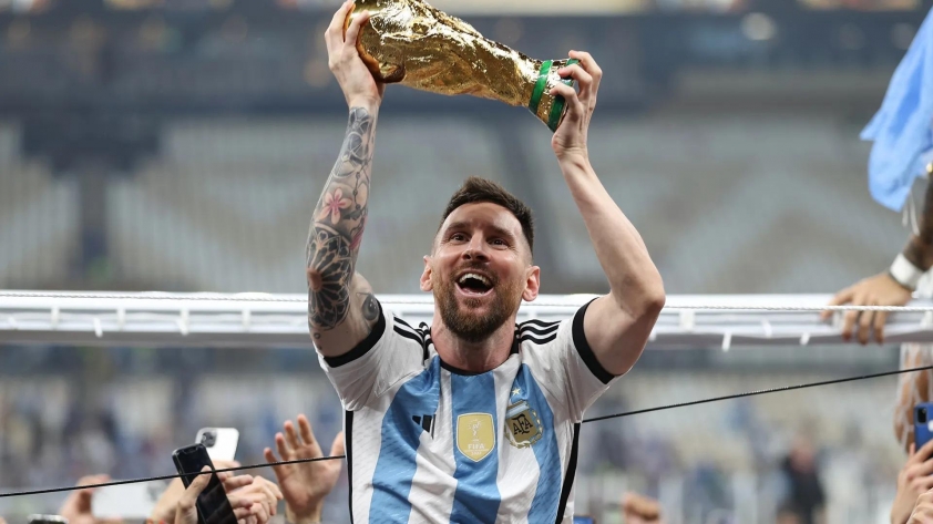 Lionel Messi giã từ ĐT Argentina: Khi số 10 cuối cùng cũng đặt áo xuống