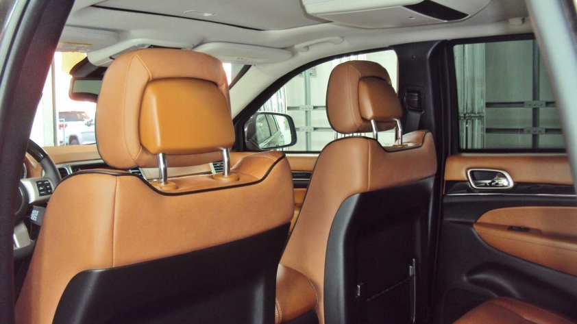 Nội thất Jeep Grand Cherokee