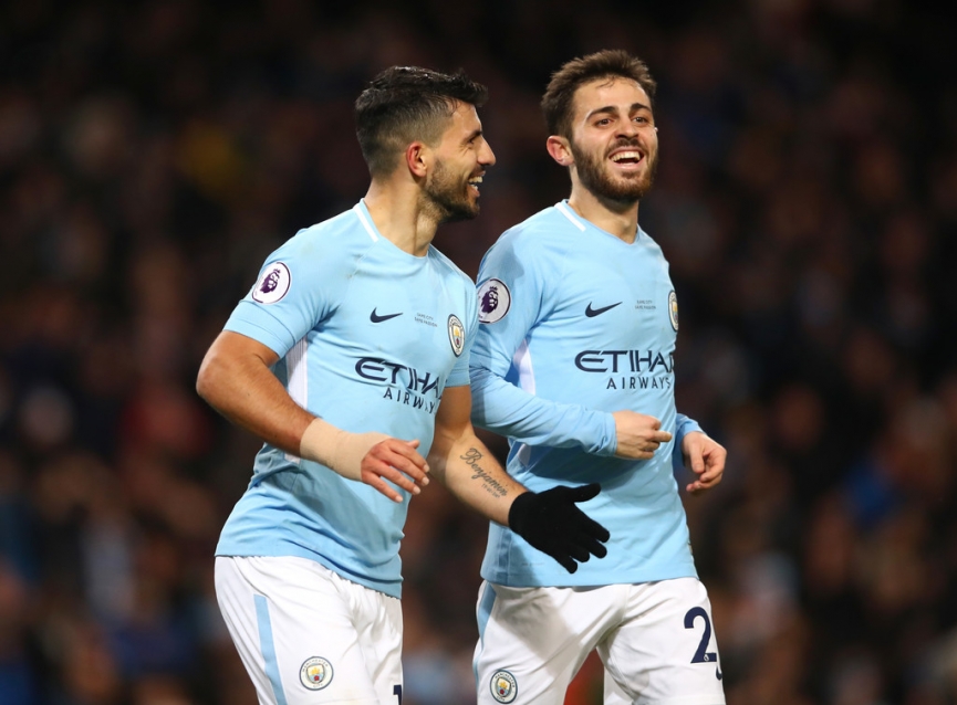 Huyền thoại số 1 Man City sững sờ khi 'siêu tiền vệ' cập bến Barca 170245
