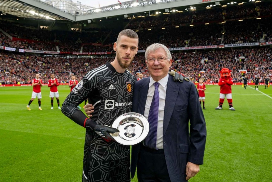 Sir Alex đã để lại cho Ten Hag một món quà tuyệt vời ở MU 212216