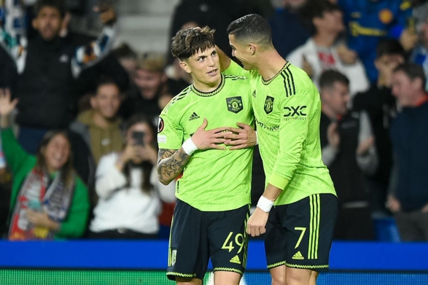 Ronaldo 2.0 phá kỷ lục tồn tại 58 năm của Man United 213363