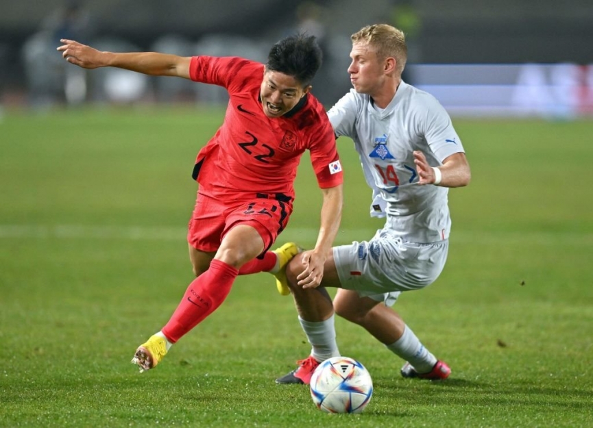 Vắng Son Heung-min, tuyển Hàn Quốc 'chật vật' trước đội bóng hạng 62 thế giới 216571