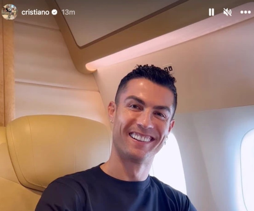 Ronaldo chính thức đặt chân đến Al Nassr, rõ thời điểm ra mắt NHM 238604