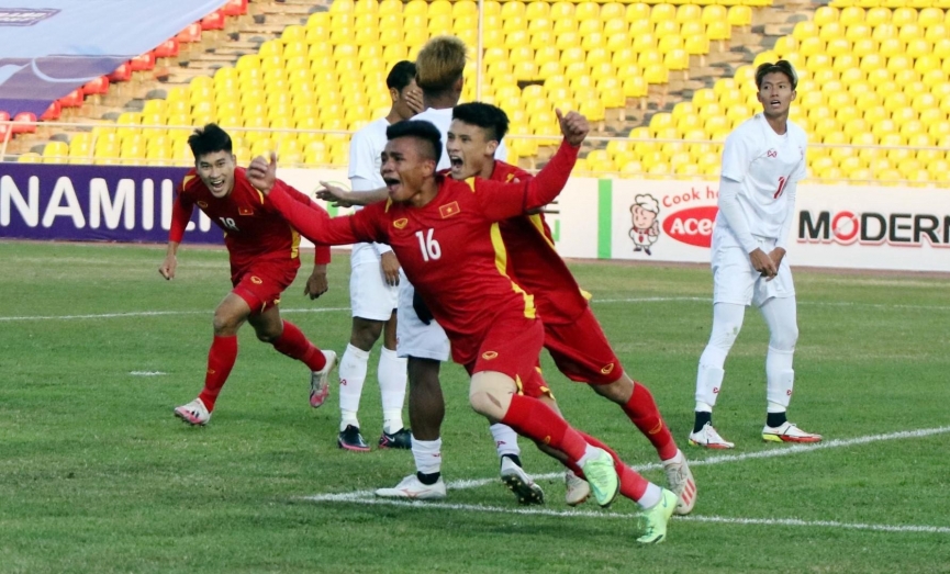 Người hùng U23 VN Hồ Thanh Minh: 'Chúc độc giả Thể thao 247 năm mới bình an, hạnh phúc' 107470