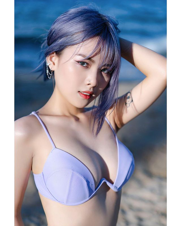 Nữ streamer Heli A giúp fan thổi tan cái nắng hè oi ả với bộ ảnh bikini mát mẻ - Ảnh 3