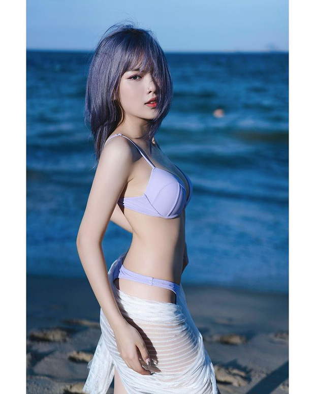 Nữ streamer Heli A giúp fan thổi tan cái nắng hè oi ả với bộ ảnh bikini mát mẻ - Ảnh 1