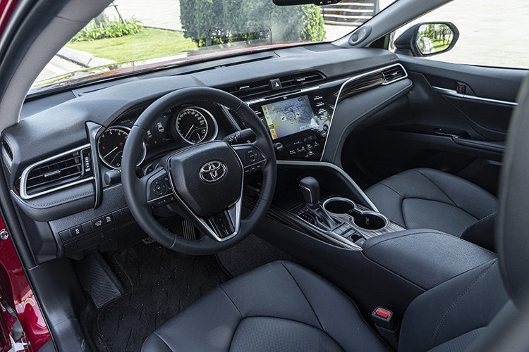 2019-Toyota-Camry-25-1-9698-1615192984