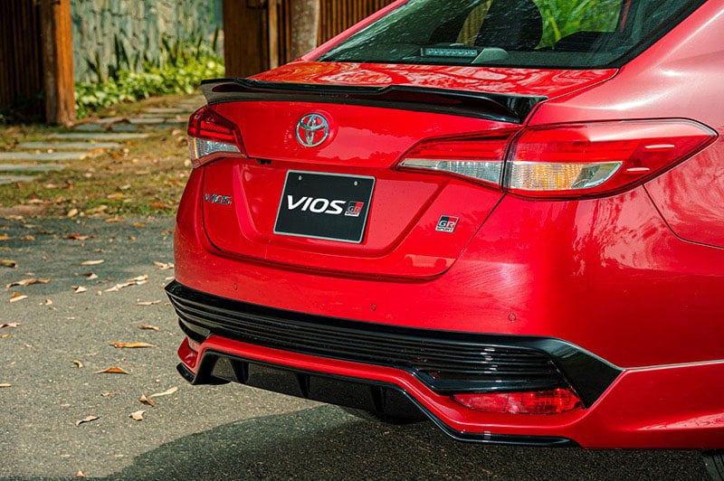 Duoi-xe-Vios-GR-S (1)