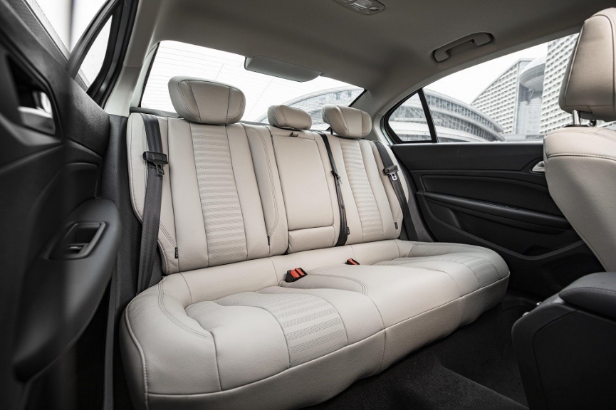 Peugeot 408 2022 sedan chính thức lộ diện, đối thủ 'nặng ký' của xe Nhật - Hàn 146773