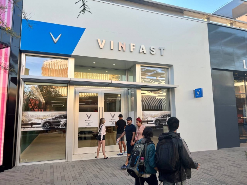Cận cảnh showroom VinFast 'hoành tráng' trên đất Mỹ, khai trương trong tuần này 157608