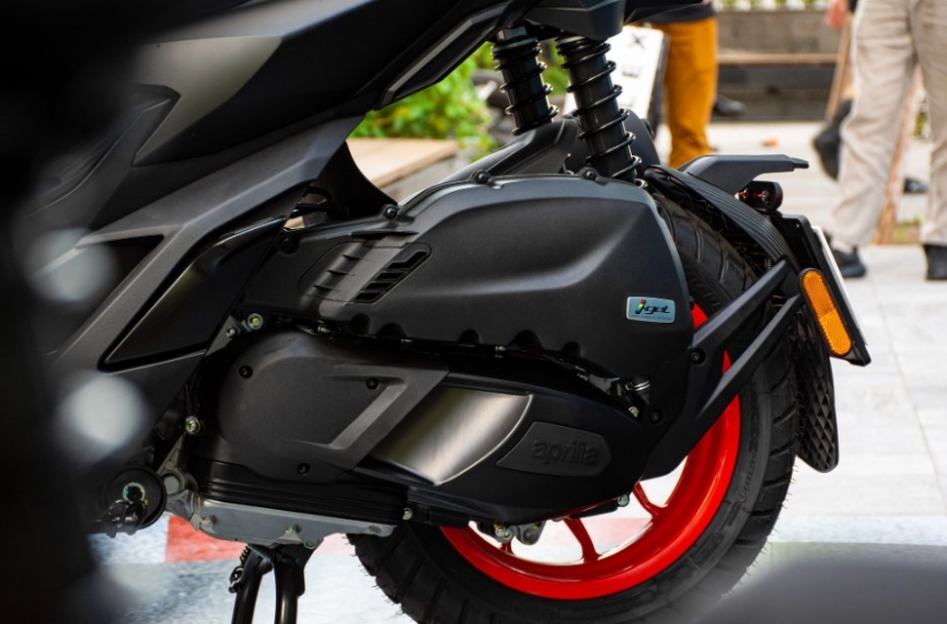 Xe tay ga Ý Aprilia SR GT200 ra mắt Việt Nam, giá chưa tới 100 triệu đồng, đấu Honda ADV 160 162474