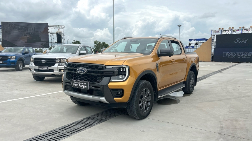 Vừa ra mắt chưa 'nóng chỗ', Ford Ranger 2022 đã bị 'thổi giá' lên đến 70 triệu đồng 177958