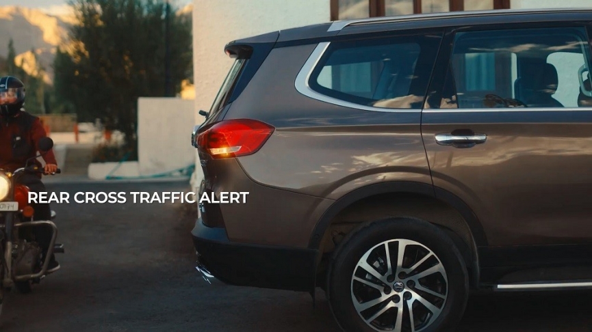 Trang bị 'xịn sò', giá bán rẻ hơn, MG Gloster 2023 tham vọng 'lật đổ' Toyota Fortuner 182250