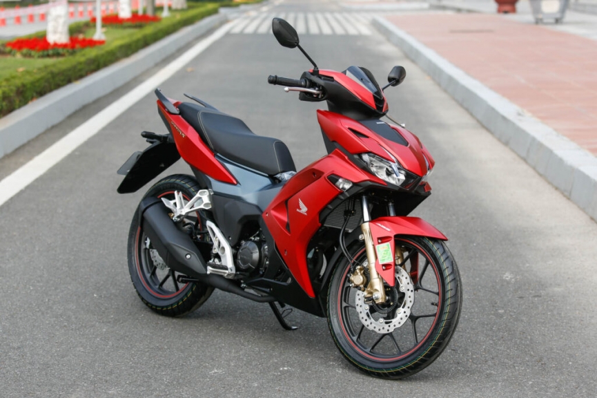 Giá Honda Winner X tiếp tục giảm 'kịch sàn', sau khi Yamaha Exciter 155 2023 về đại lý 187158