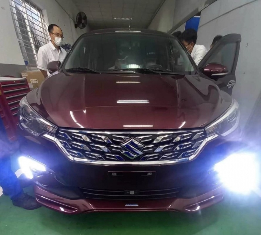 Suzuki Ertiga Hybrid tiếp tục 'nhá hàng', bật mí cụm pin trên xe, tiết kiếm xăng tới 20% 188679