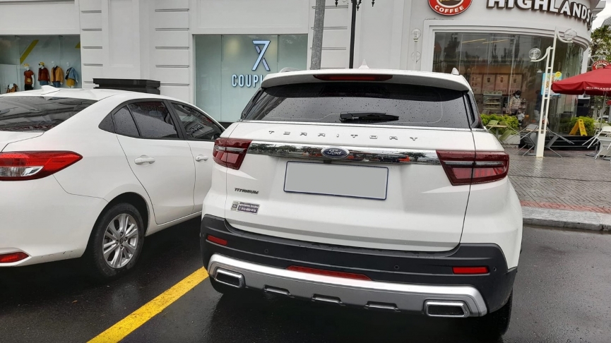 Hoang mang Ford Territory thế hệ cũ bất ngờ xuất hiện tại Việt Nam, trước thềm ra mắt thế hệ mới 200365