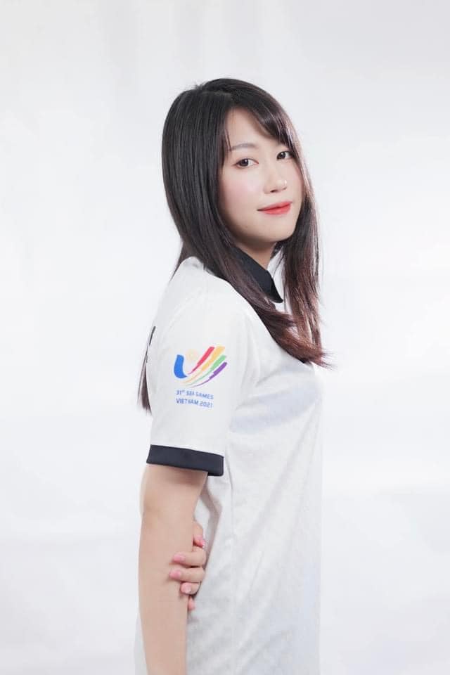 Môn thể thao điện tử của Lào tại SEA Games 31 bị đánh gục bởi vẻ đẹp của cô ấy 135217