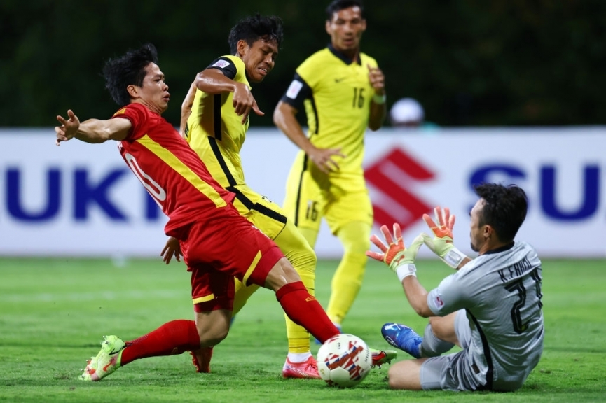 Trực tiếp Việt Nam 2-0 Malaysia: Công Phượng xử lý đẳng cấp 94993