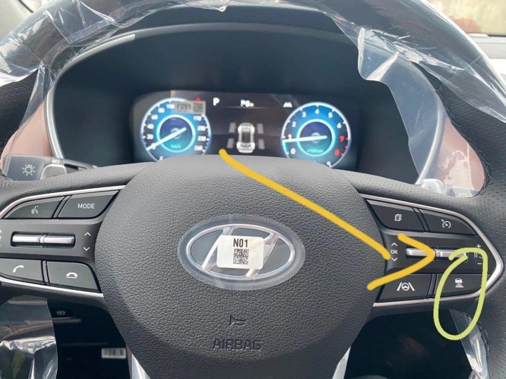 hyundai-santafe-2022-1
