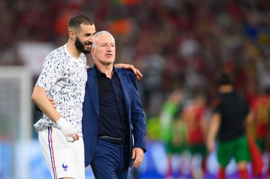 HLV Pháp trả lời vụ gọi Benzema về đá trận chung kết World Cup 2022 