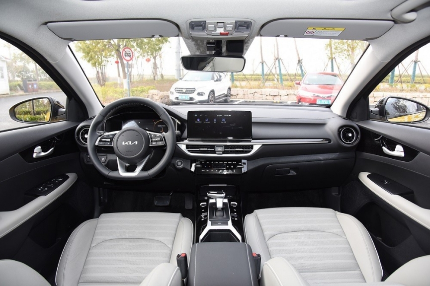 kia-k3-2023-6-2f08-1674108896.jpg