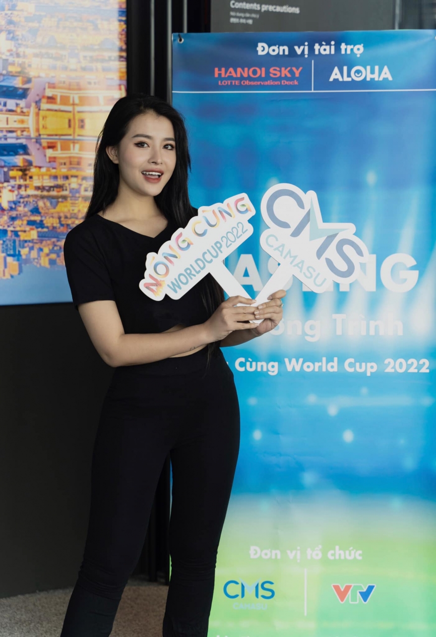 Ngắm toàn bộ 32 mỹ nhân của VTV đồng hành cùng World Cup 2022 218598